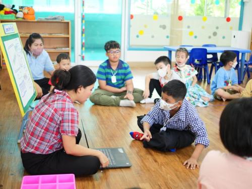 LINE ALBUM Hands-on-learning-with-tecnology 240320 33