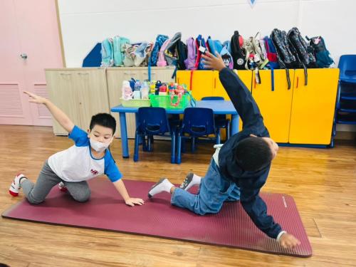 LINE ALBUM Yoga-exercises-for-kids-T.Mayumi 240322 108
