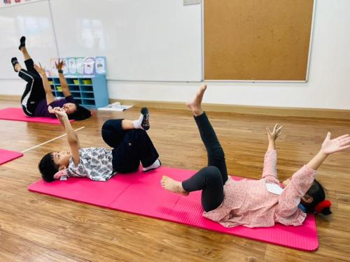 LINE ALBUM Yoga-exercises-for-kids-T.Mayumi 240322 111