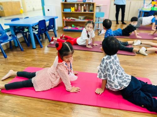 LINE ALBUM Yoga-exercises-for-kids-T.Mayumi 240322 121