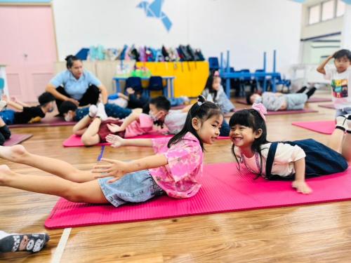 LINE ALBUM Yoga-exercises-for-kids-T.Mayumi 240322 123