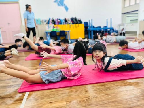 LINE ALBUM Yoga-exercises-for-kids-T.Mayumi 240322 124