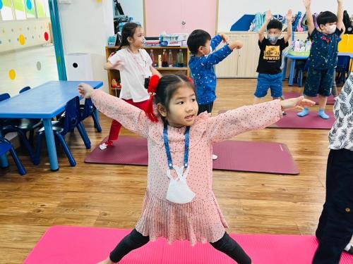 LINE ALBUM Yoga-exercises-for-kids-T.Mayumi 240322 128