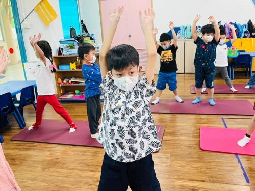 LINE ALBUM Yoga-exercises-for-kids-T.Mayumi 240322 129