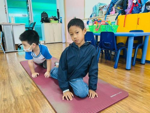 LINE ALBUM Yoga-exercises-for-kids-T.Mayumi 240322 131