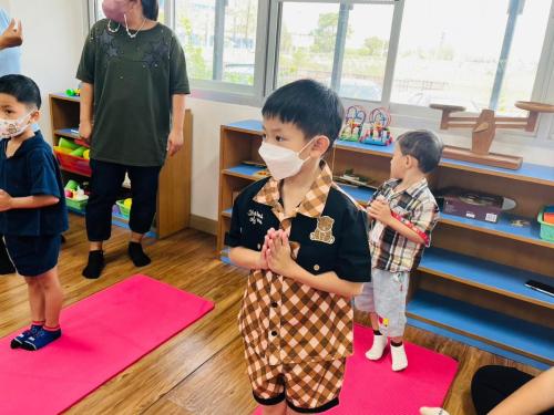 LINE ALBUM Yoga-exercises-for-kids-T.Mayumi 240322 144