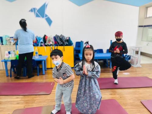 LINE ALBUM Yoga-exercises-for-kids-T.Mayumi 240322 152