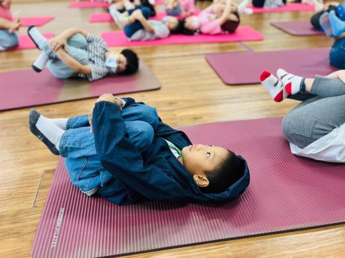 LINE ALBUM Yoga-exercises-for-kids-T.Mayumi 240322 157