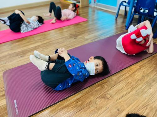 LINE ALBUM Yoga-exercises-for-kids-T.Mayumi 240322 158