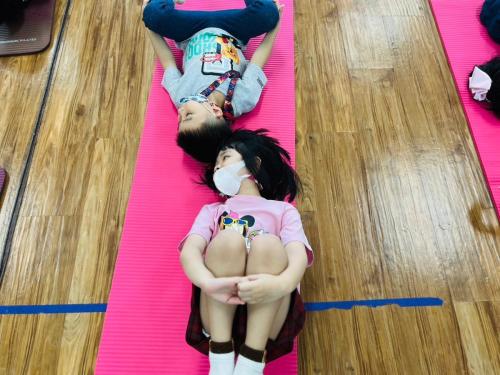 LINE ALBUM Yoga-exercises-for-kids-T.Mayumi 240322 161