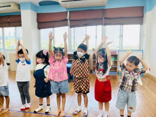 LINE ALBUM Yoga-exercises-for-kids-T.Mayumi 240322 21