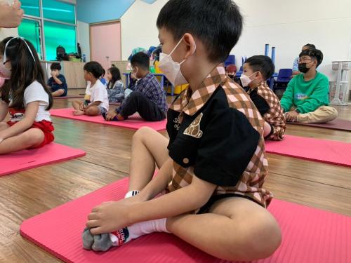 LINE ALBUM Yoga-exercises-for-kids-T.Mayumi 240322 223