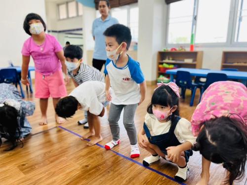 LINE ALBUM Yoga-exercises-for-kids-T.Mayumi 240322 29