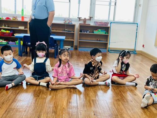 LINE ALBUM Yoga-exercises-for-kids-T.Mayumi 240322 56
