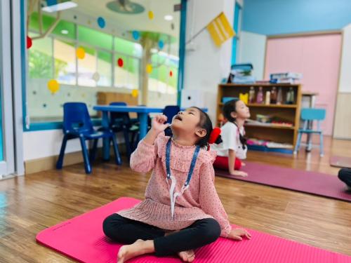 LINE ALBUM Yoga-exercises-for-kids-T.Mayumi 240322 60