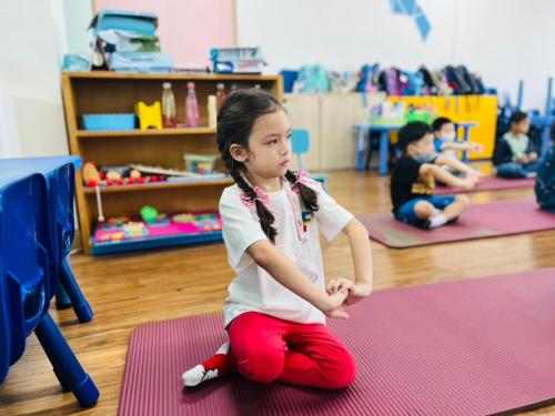 LINE ALBUM Yoga-exercises-for-kids-T.Mayumi 240322 62