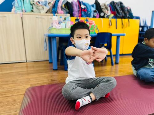 LINE ALBUM Yoga-exercises-for-kids-T.Mayumi 240322 66