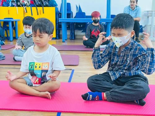 LINE ALBUM Yoga-exercises-for-kids-T.Mayumi 240322 82