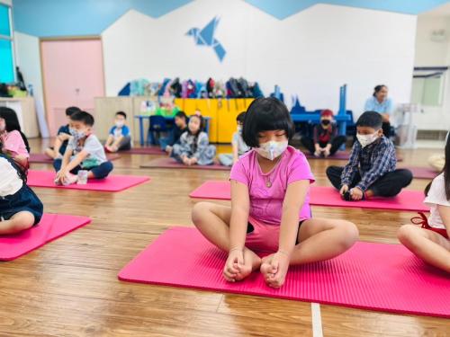 LINE ALBUM Yoga-exercises-for-kids-T.Mayumi 240322 96