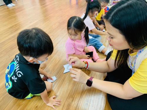 LINE ALBUM Collaborative-Learning-about-Job-and-Occupations 240326 73