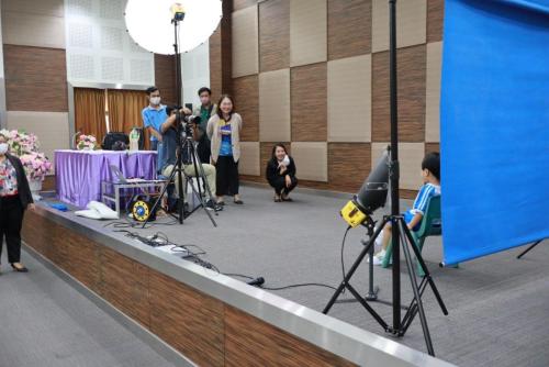 LINE_ALBUM_รายงานตัวนักเรียน (21 พ.ย.)_231121_166
