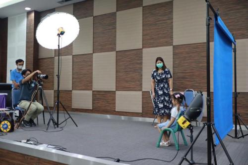 LINE_ALBUM_รายงานตัวนักเรียน (21 พ.ย.)_231121_238