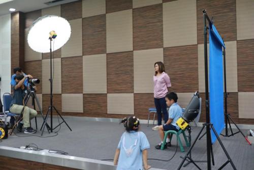 LINE_ALBUM_รายงานตัวนักเรียน (21 พ.ย.)_231121_260