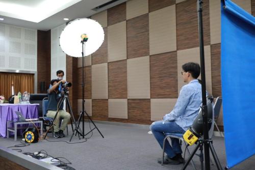 LINE_ALBUM_รายงานตัวนักเรียน (21 พ.ย.)_231121_268