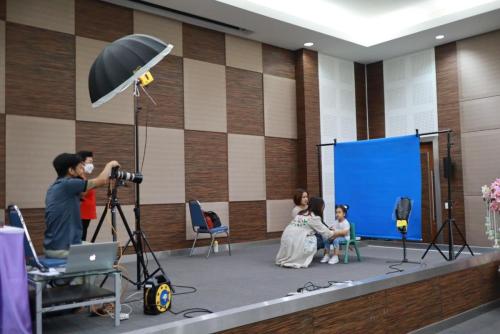 LINE_ALBUM_รายงานตัวนักเรียน (21 พ.ย.)_231121_39