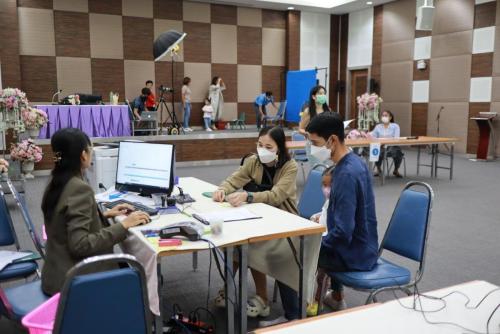 LINE_ALBUM_รายงานตัวนักเรียน (21 พ.ย.)_231121_49