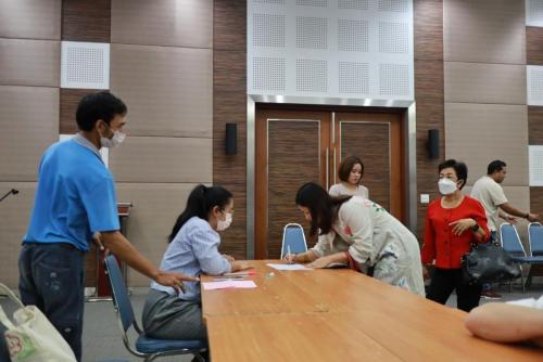 LINE_ALBUM_รายงานตัวนักเรียน (21 พ.ย.)_231121_52