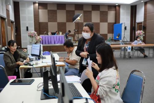 LINE_ALBUM_รายงานตัวนักเรียน (21 พ.ย.)_231121_75
