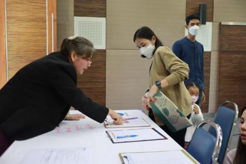 LINE_ALBUM_รายงานตัวนักเรียน (21 พ.ย.)_231121_81