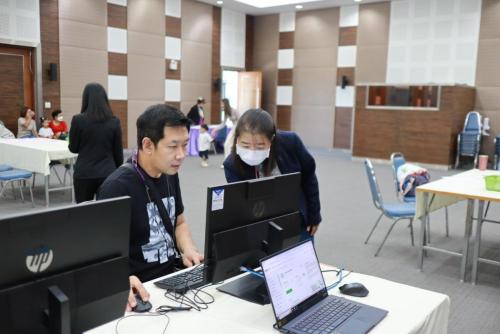 LINE_ALBUM_รายงานตัวนักเรียน (21 พ.ย.)_231121_88